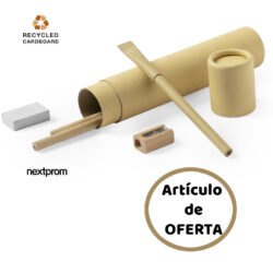 Tubo de cartón con lápices